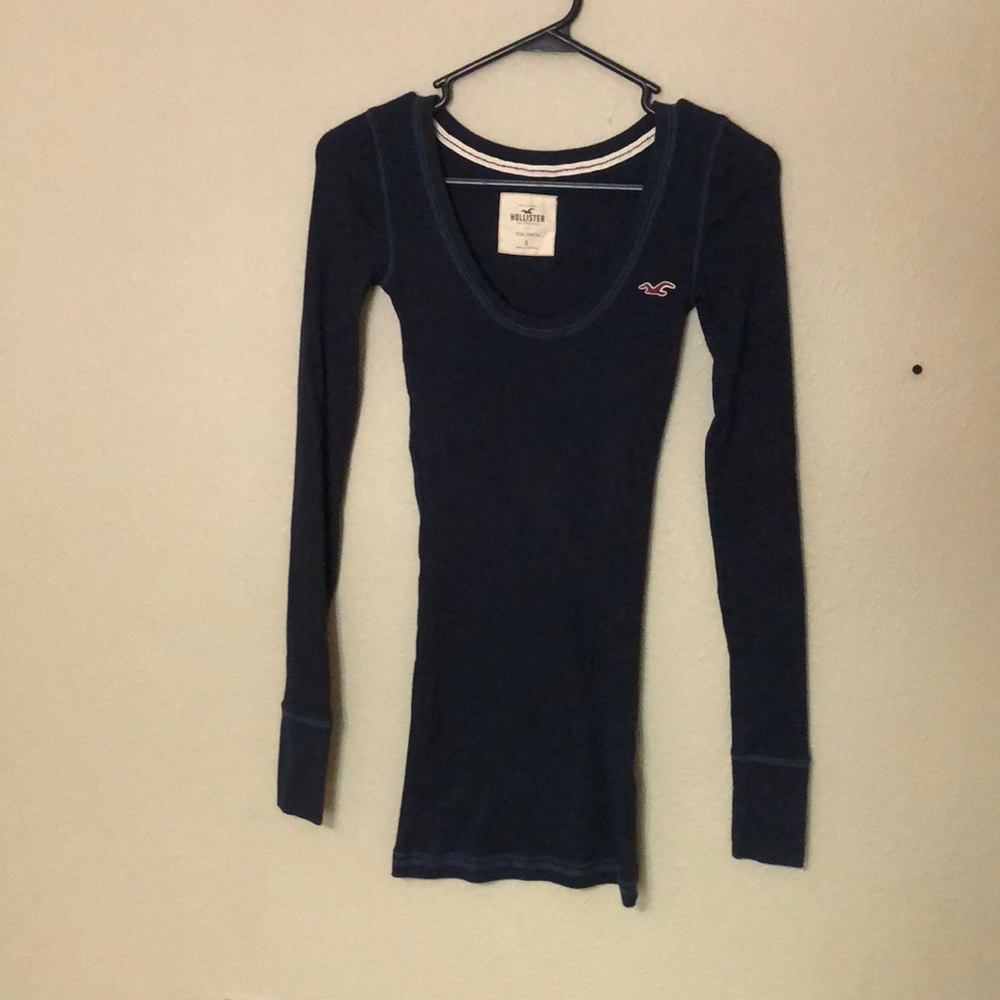 COPY - Hollister long sleeve fitted top